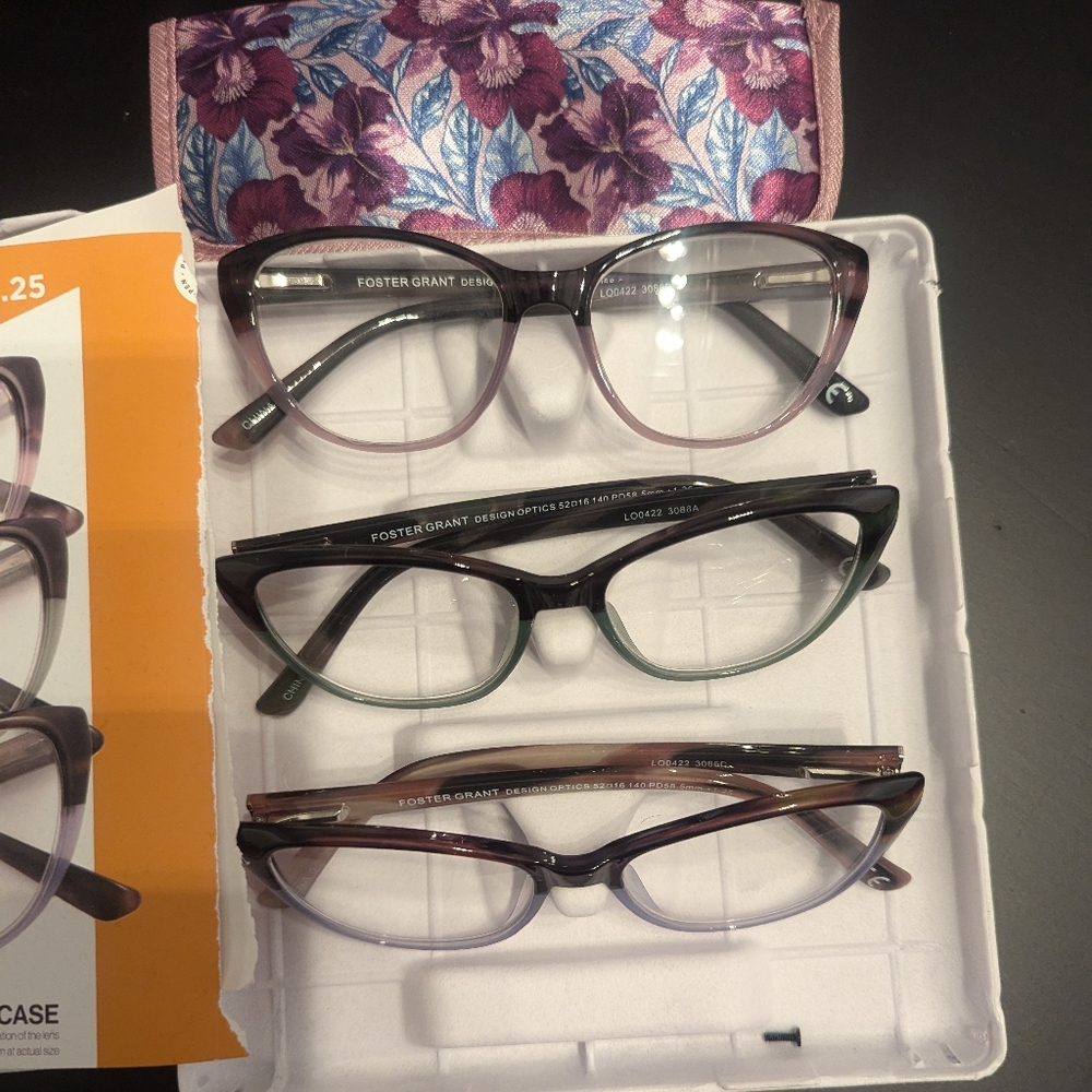 Foster Grant Readers Set - Picture 2 of 2